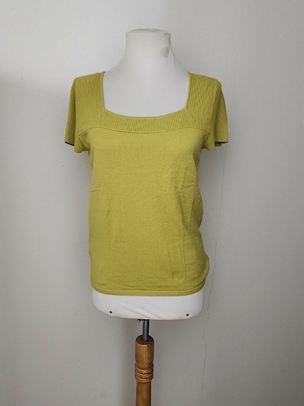 Jones wear short sleeve square neck sweater sz S